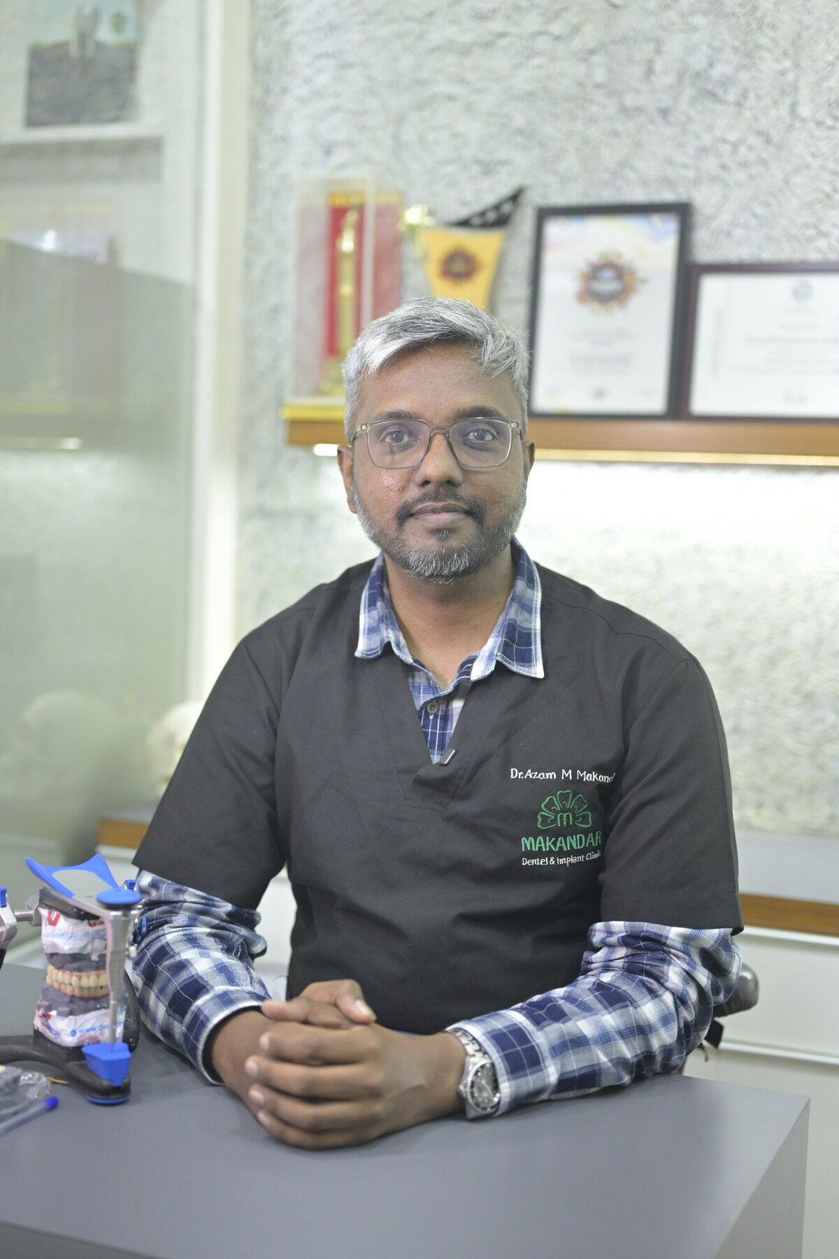 Dr. Azam Makandar, dentist at Makandar Dental and Implant Clinic in Kolhapur