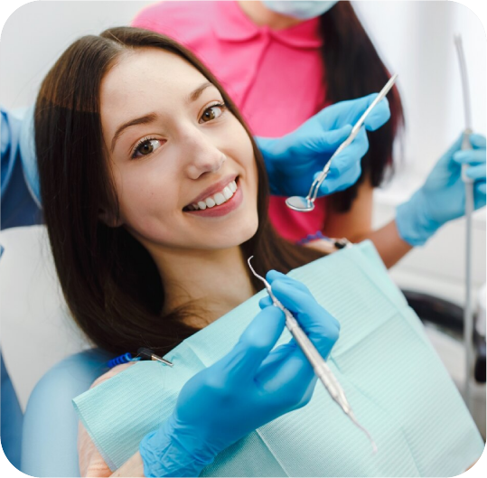 Dental care at Makandar Dental and Implant Clinic, Kolhapur